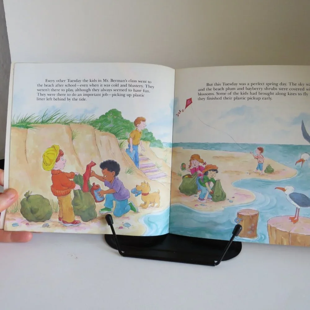 CARE BEARS & THE WHALE TALE 1992 paperback